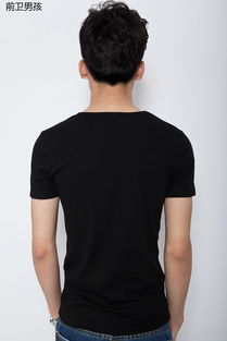 2015新款男装T恤潮流解析 舒适与时尚的完美融合